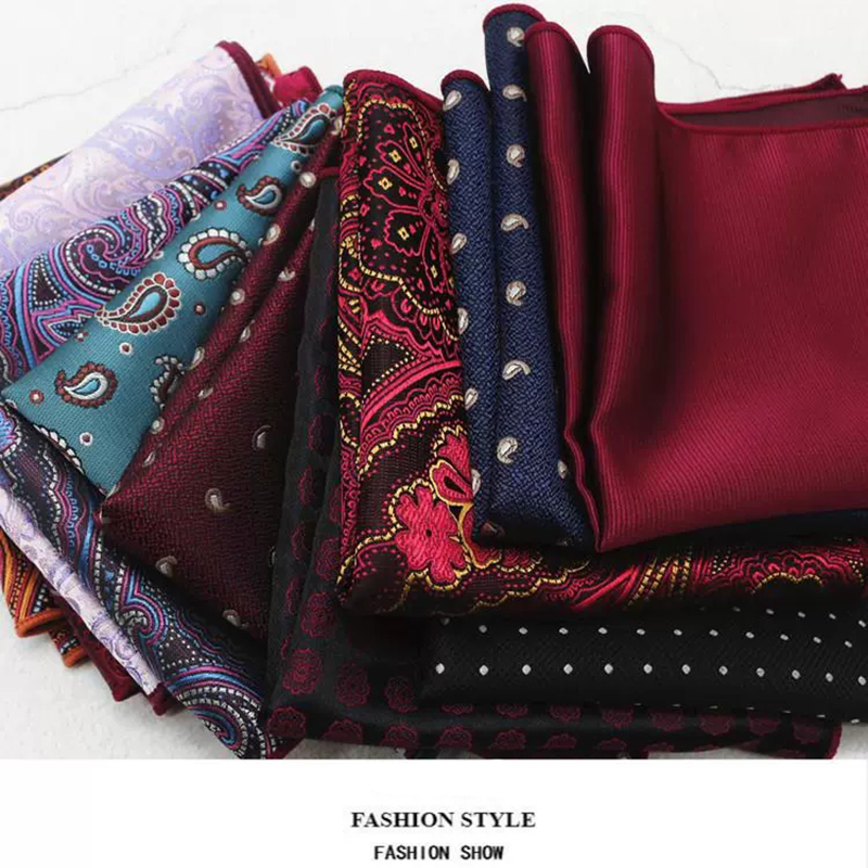 Classic Pasiley Pocket Square  - Young Men Formal Wear 评论和价格
